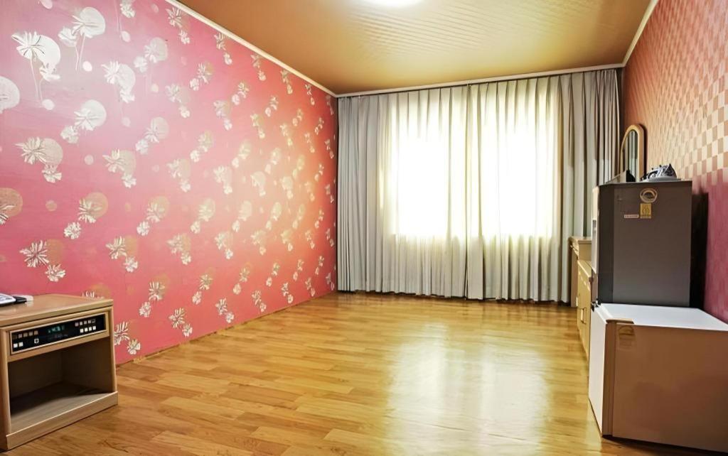 Emerald Hotel Csedzsu Kültér fotó