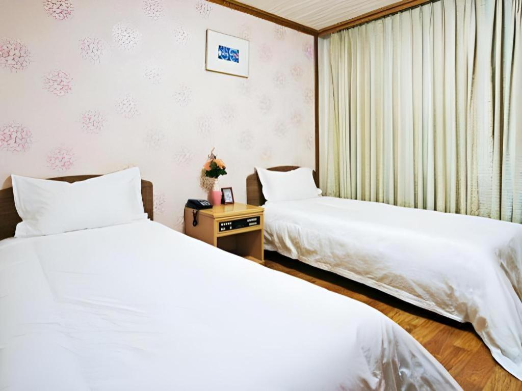 Emerald Hotel Csedzsu Kültér fotó