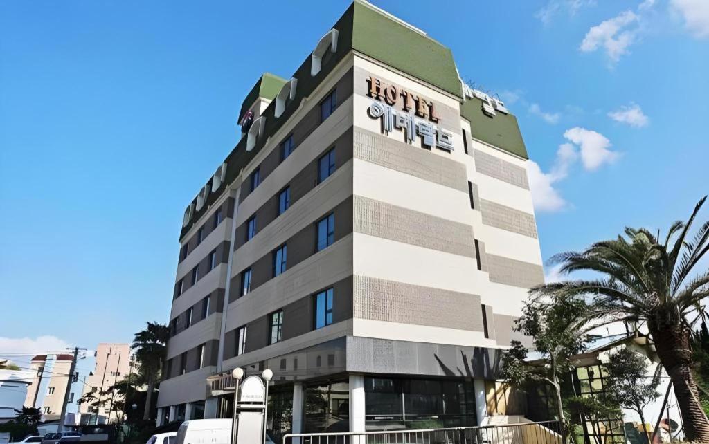Emerald Hotel Csedzsu Kültér fotó