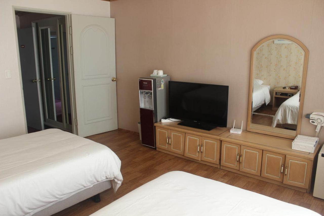 Emerald Hotel Csedzsu Kültér fotó