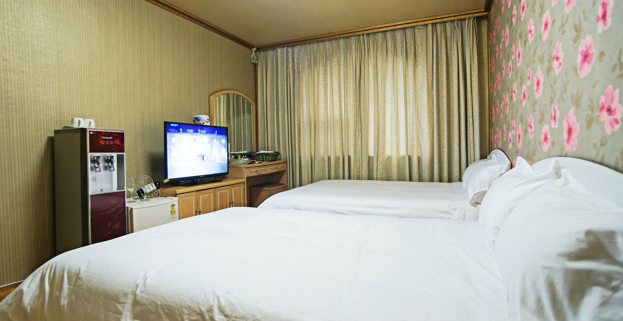 Emerald Hotel Csedzsu Kültér fotó