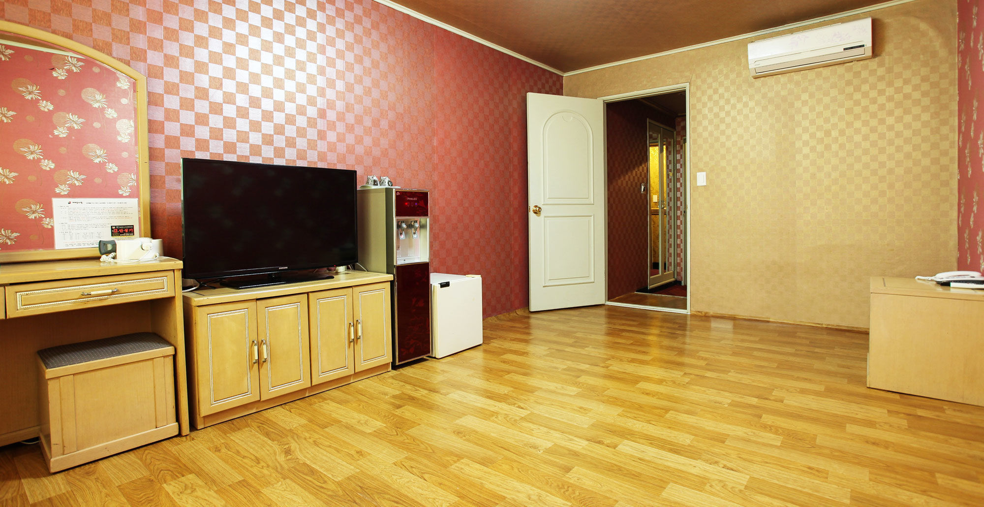 Emerald Hotel Csedzsu Kültér fotó