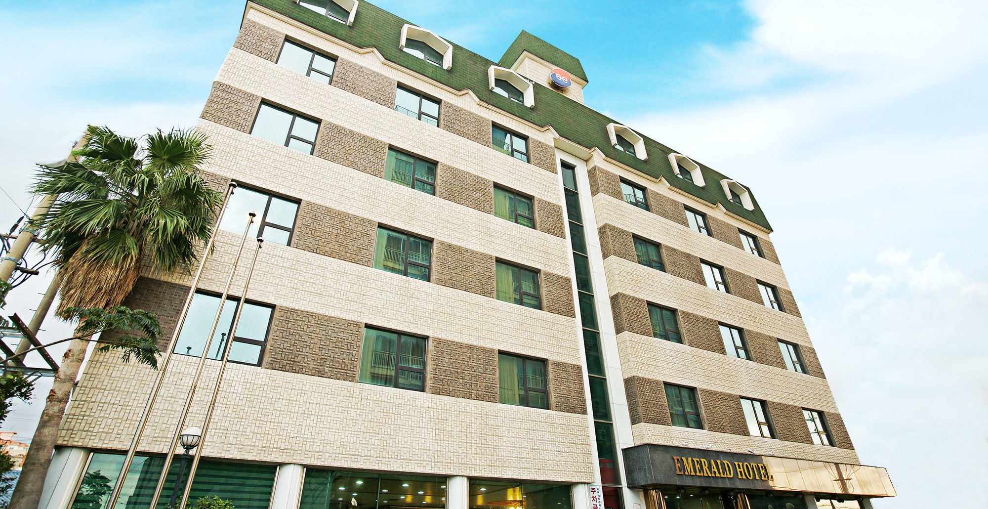 Emerald Hotel Csedzsu Kültér fotó