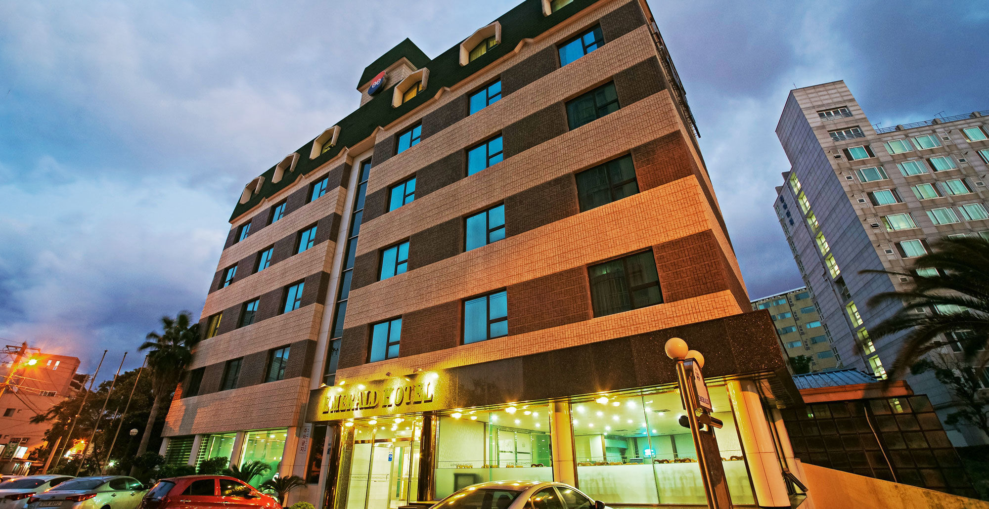 Emerald Hotel Csedzsu Kültér fotó