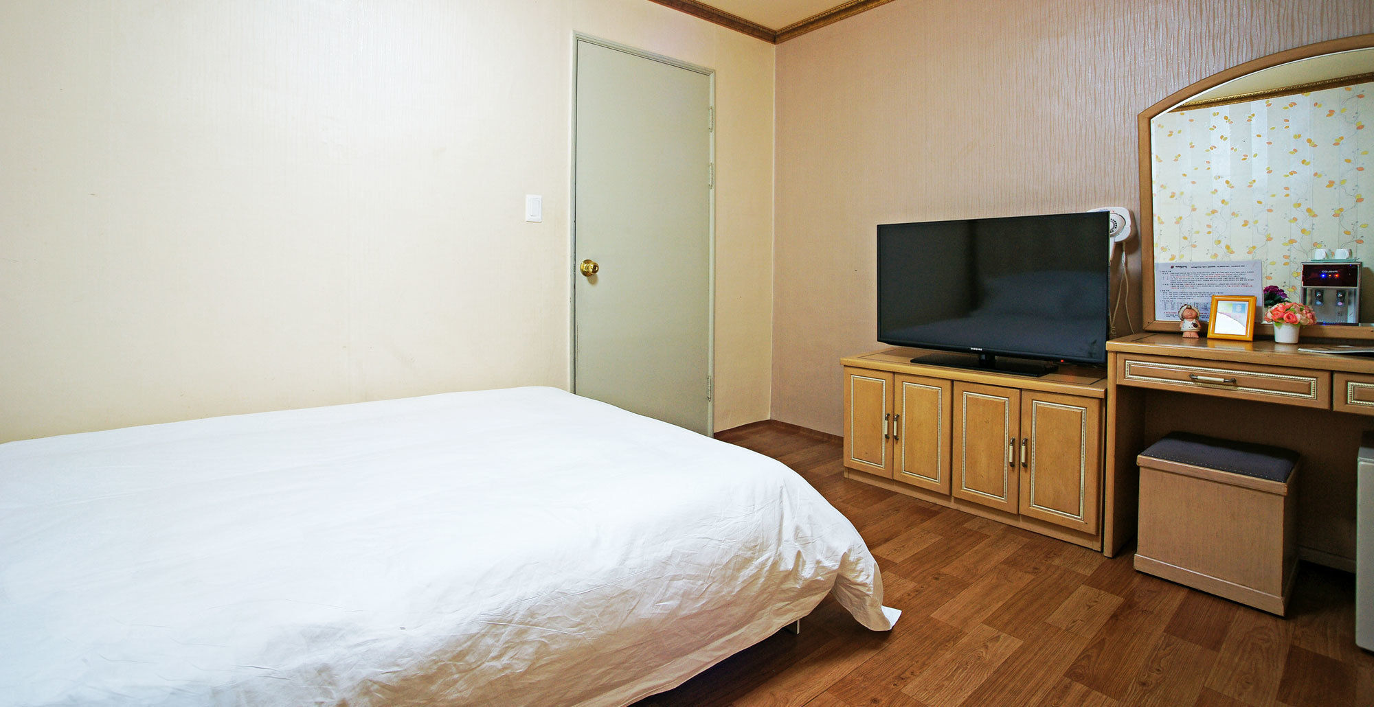 Emerald Hotel Csedzsu Kültér fotó